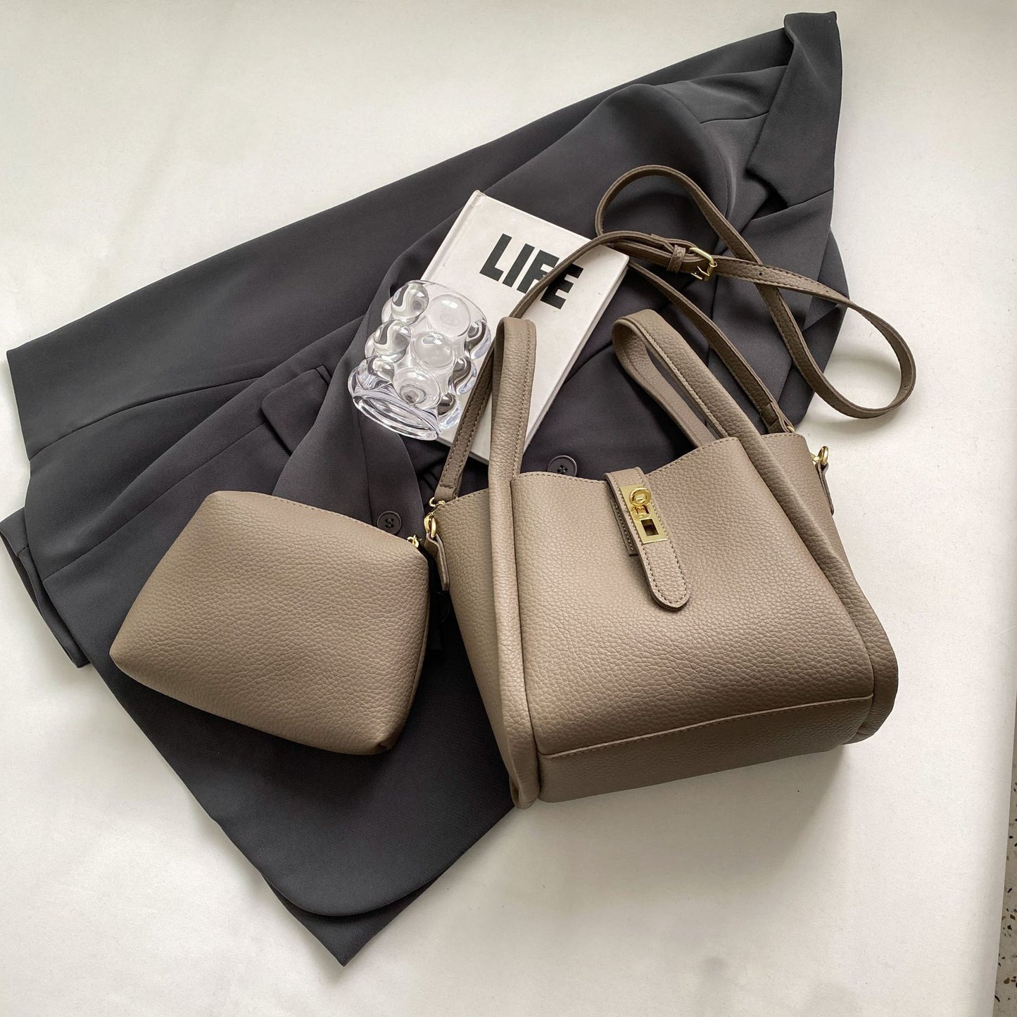 Elegant Retro Handbag