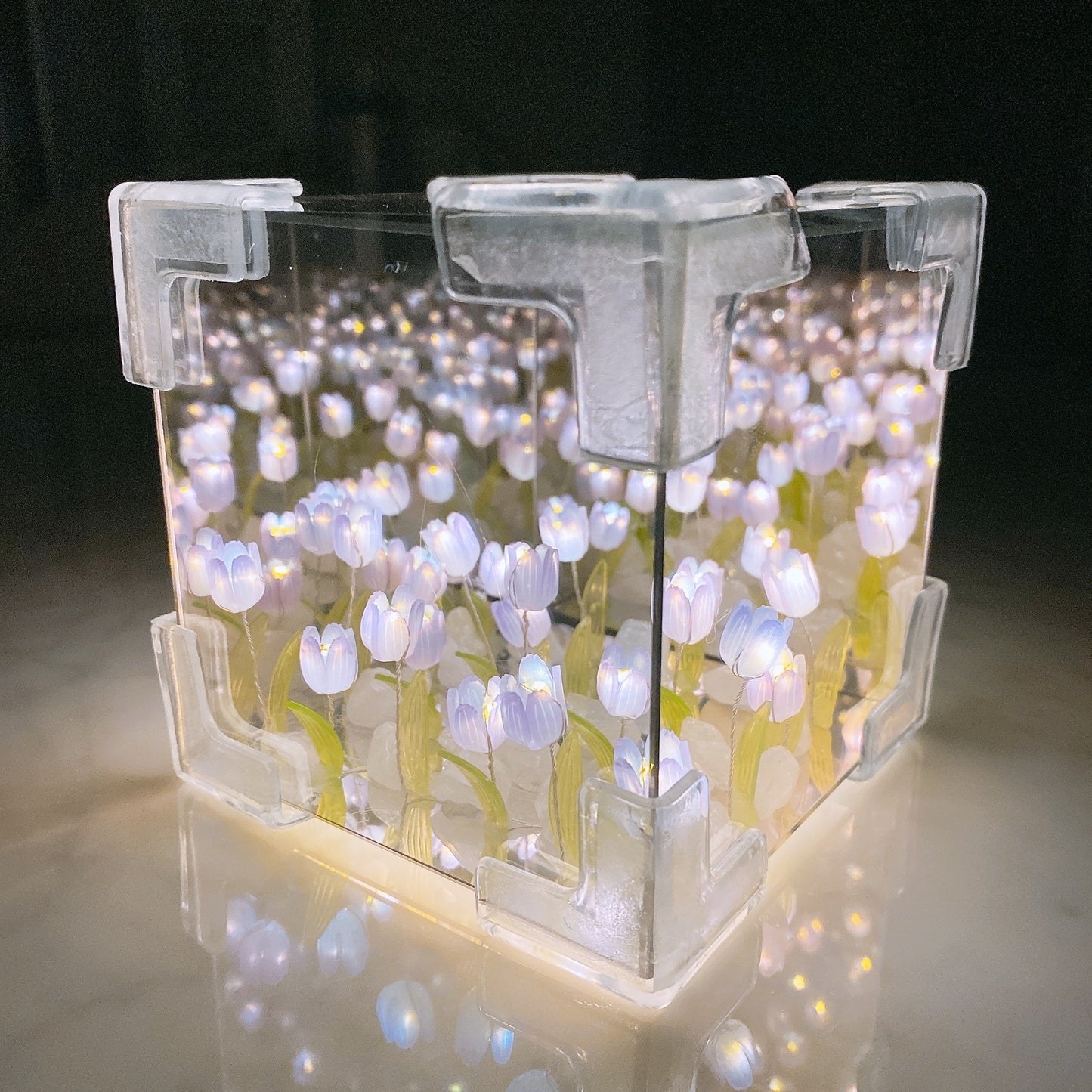 Cube Tulip Flower Lamp