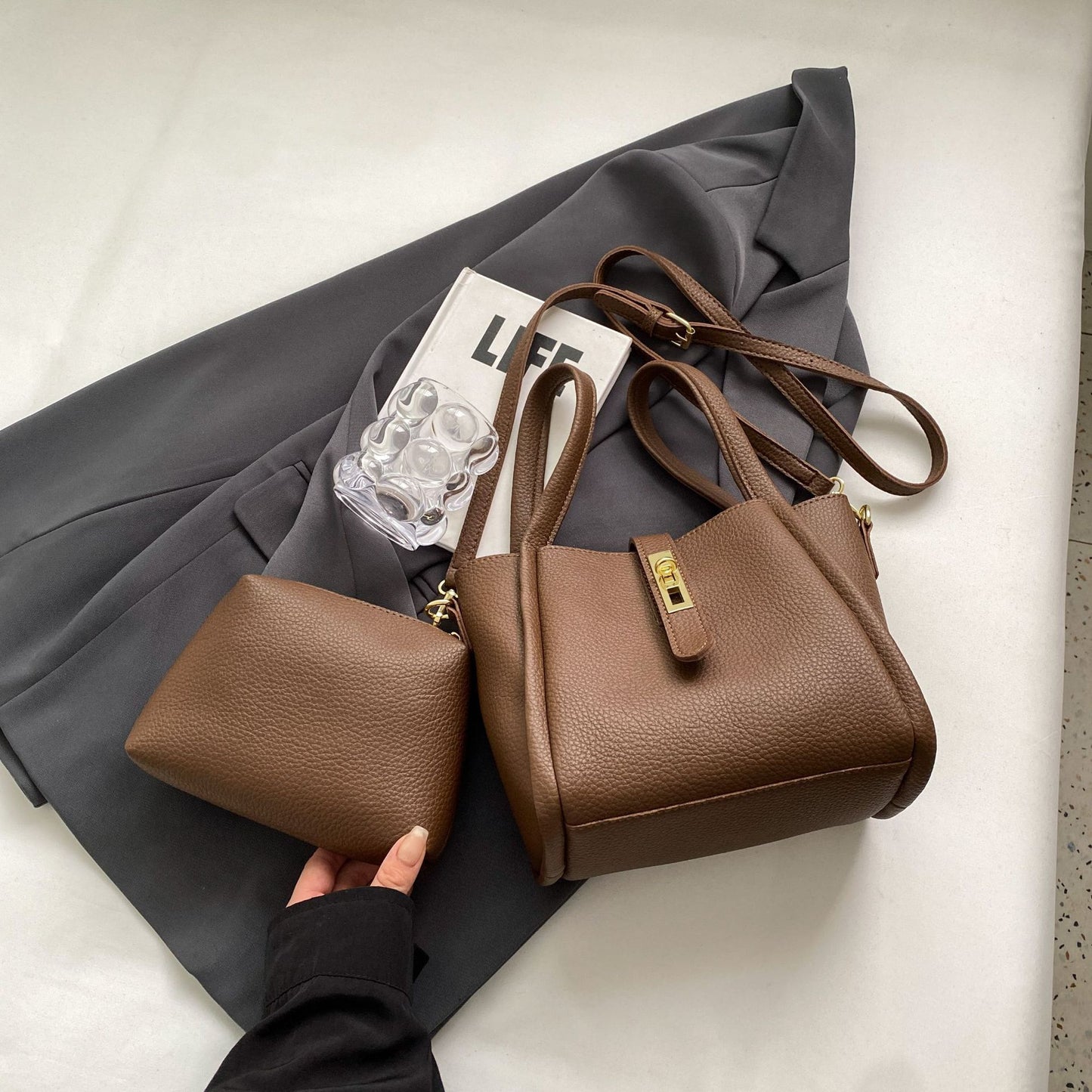 Elegant Retro Handbag
