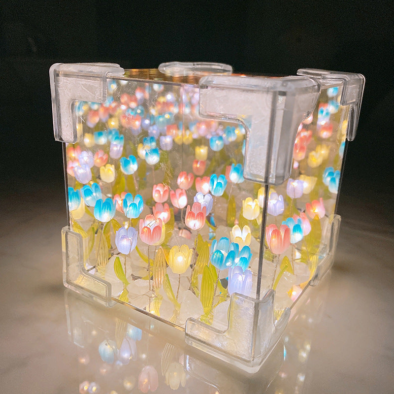 Cube Tulip Flower Lamp